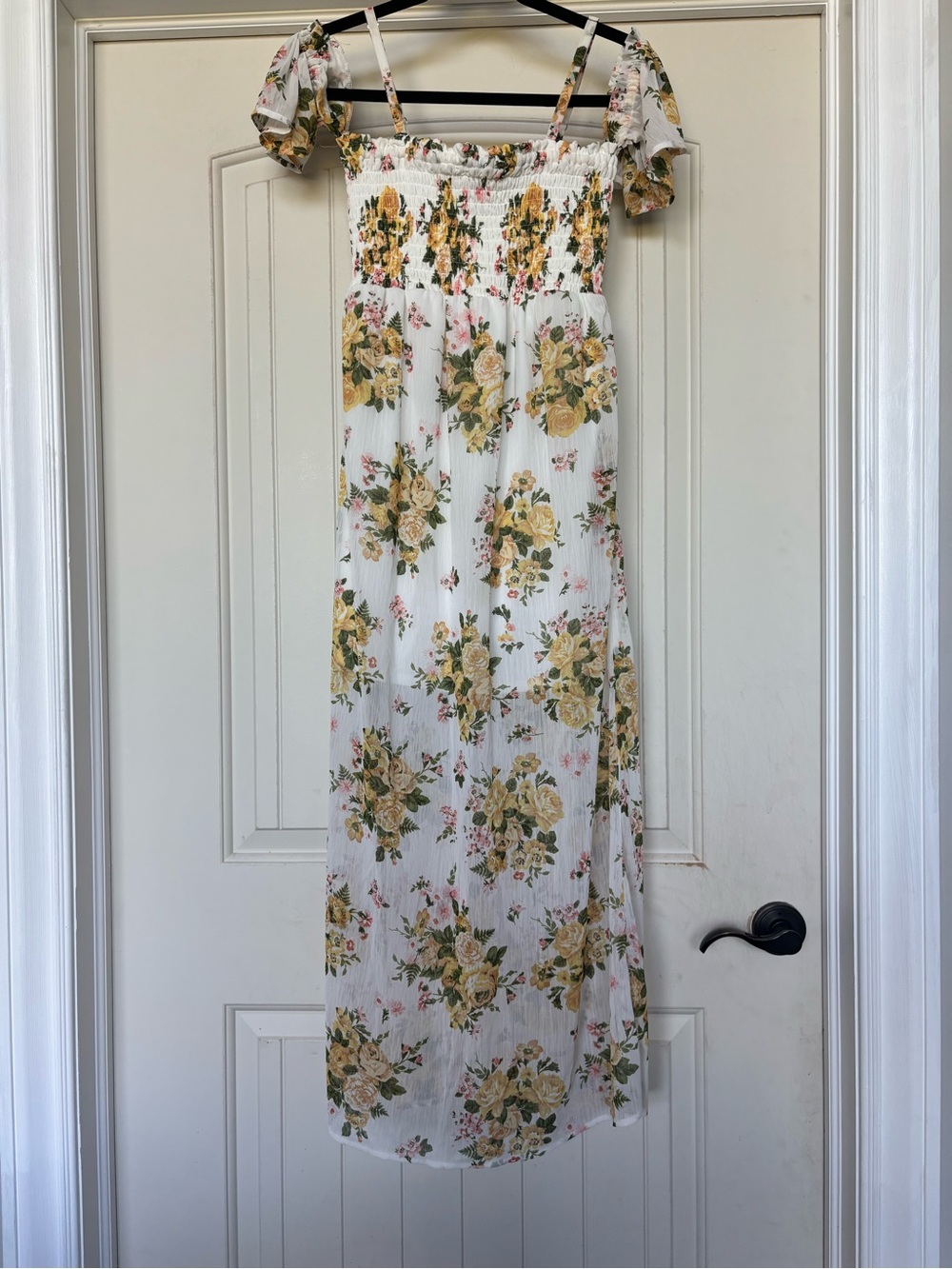 Disney Princess White Floral Maxi Dress with Yellow Rose Print. Small